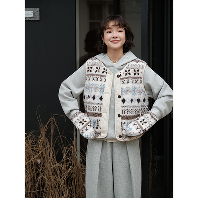 Botanique植物学 “冰岛恋人”费尔岛提花羊羔绒两面穿马甲