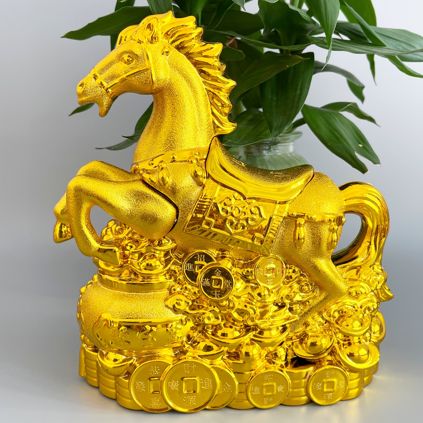 2026马年存钱罐金马糖果盒生肖马