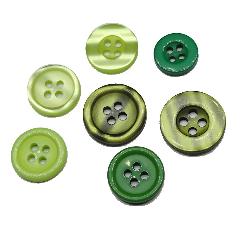 圆形糖果绿色宽细边四眼扣子