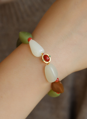 天然和田玉随形手链高端品质超美的和田玉多宝颗颗精选搭配南红珠