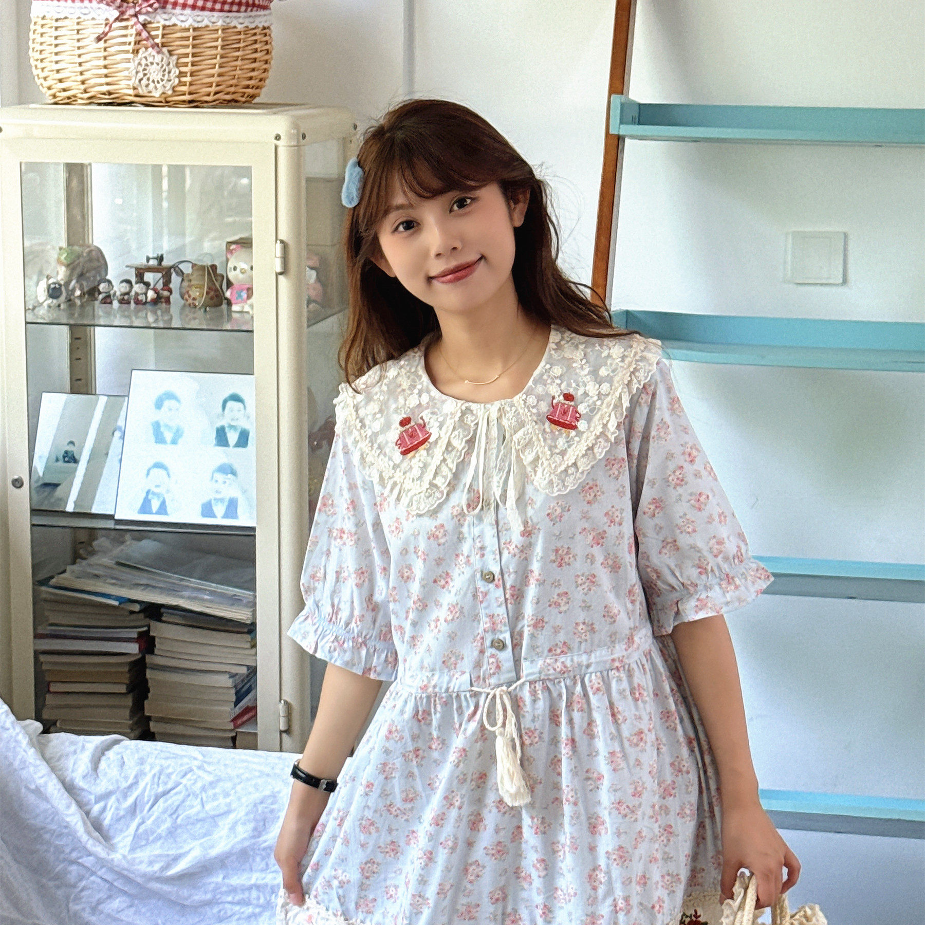 森系温柔少女蕾丝娃娃领连衣裙