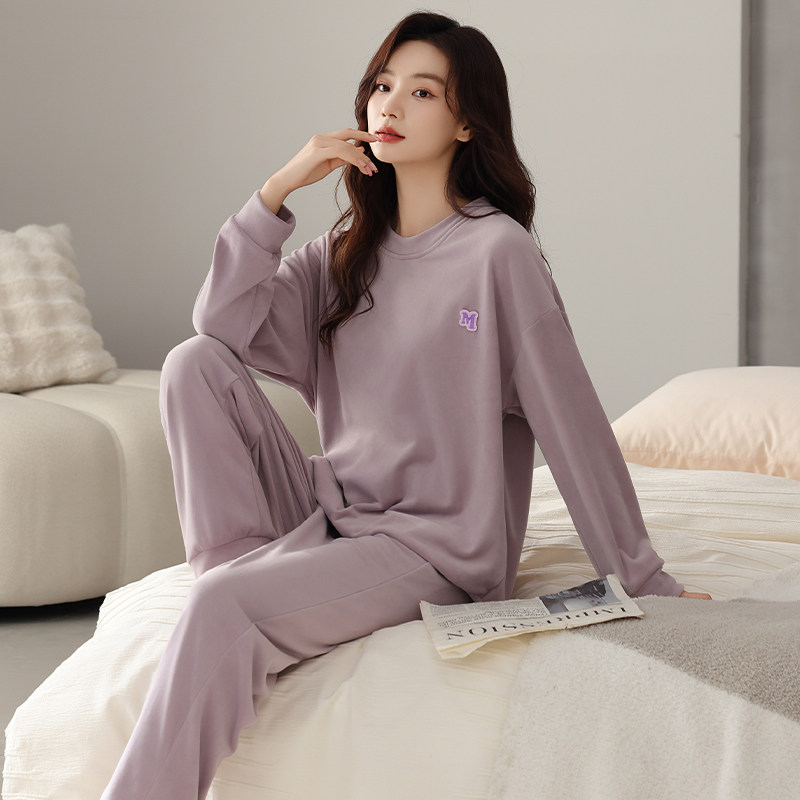 秋冬季睡衣女珊瑚绒保暖加厚法兰绒圆领家居服套装防静电中青年