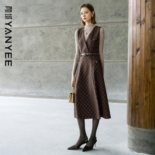 无袖 冬季 连衣裙针织衫 女装 穿搭一整套 两件套2025新款 颜域咖色套装