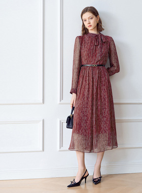 颜域气质优雅红色长袖连衣裙2026早春新款收腰显瘦飘带中长款裙子