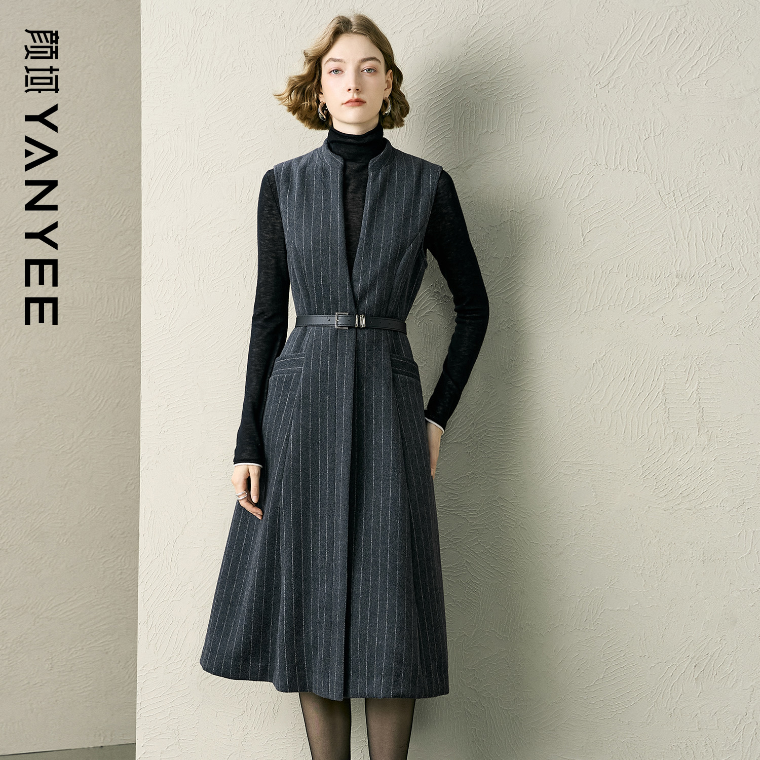 颜域灰色无袖毛呢连衣裙女2025新款冬季A字竖条纹羊毛立领背心裙