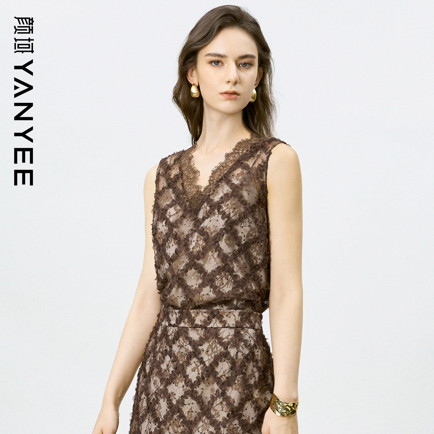 颜域春季修身蕾丝背心女2026新款知性浪漫内搭V领复古花边上衣女,女装/女士精品,背心吊带,淘宝优惠券,粉丝福利购,淘宝优惠卷