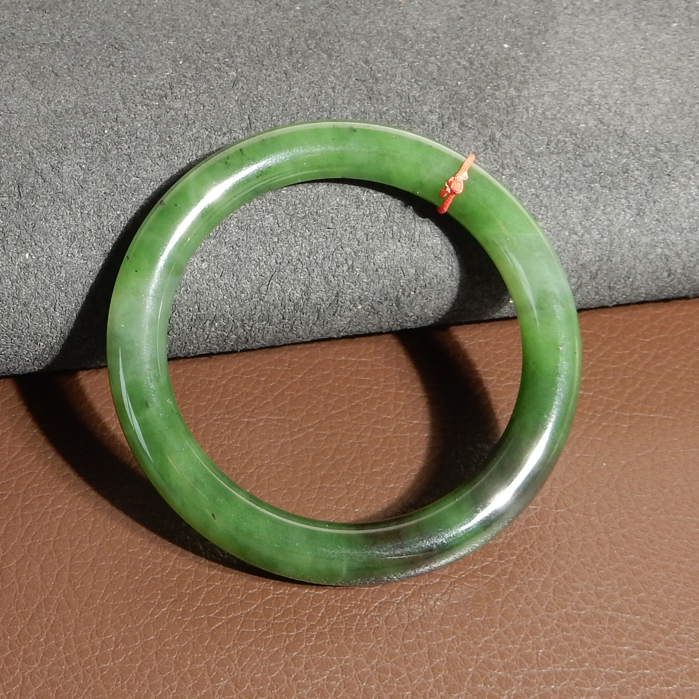 玉禧珠宝俄料老坑和田玉油润细腻菠菜绿碧玉58mm细条手镯Q2880元