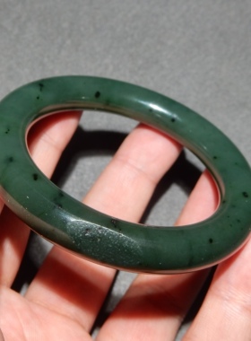 方言精品新疆碧玉籽料菠菜绿手镯