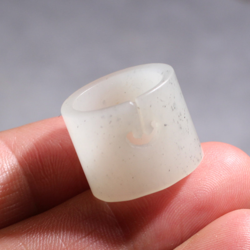 玉禧珠宝和田玉精品大漏油润新疆青花籽料14.5mm戒指玉石扳指W1