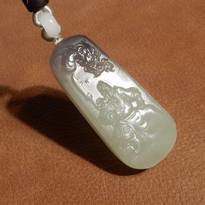 和田玉青海料晴水烟紫料吊坠
