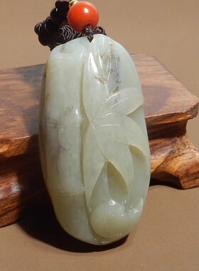 方言和田玉精品放巨漏罕见黑褐皮青白玉籽料节节高升吊坠挂件R8