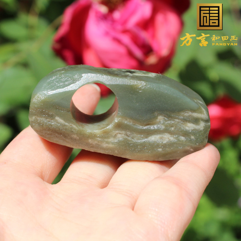 新疆且末蓝色基调蓝玉意境小摆件