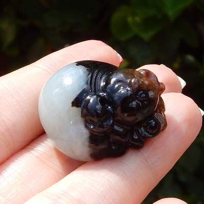 惊喜方言和田玉俄罗斯老坑羊脂白玉聚红皮籽料挂金皮三色猪吊坠A2