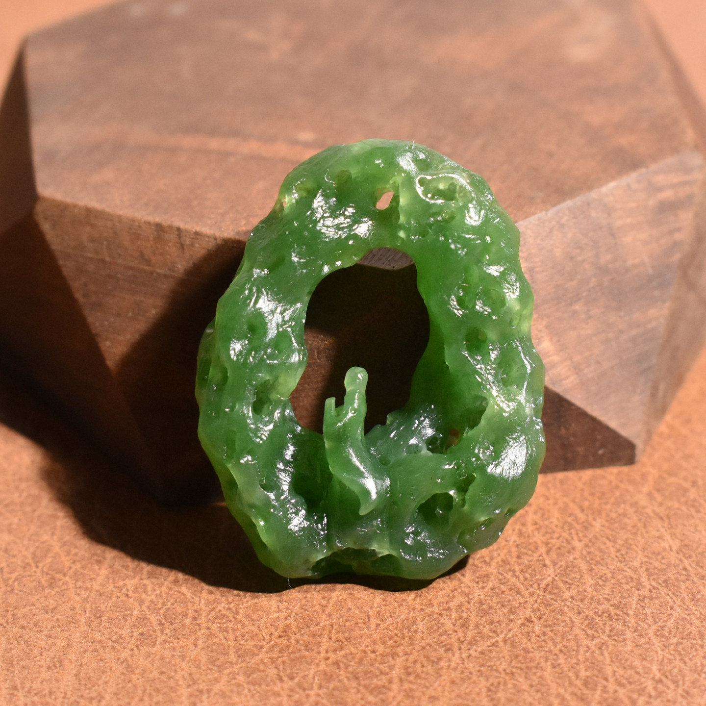 玉禧珠宝稀少俄夹层料和田玉碧玉苹果绿无黑点悟道吊坠挂件送礼Q