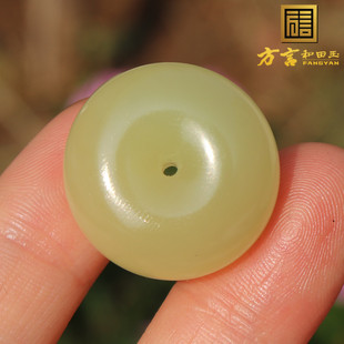 方言品牌精品和田玉佩戴级新疆且末老坑山料黄口平安扣吊坠挂件O2