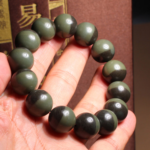 和田玉聚宝盆双色16mm圆珠手串