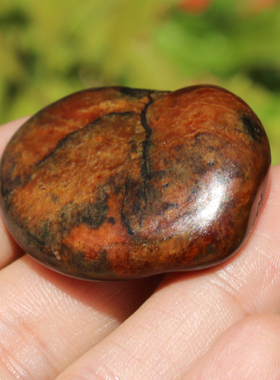 方言和田玉新疆老熟红沁籽料原石