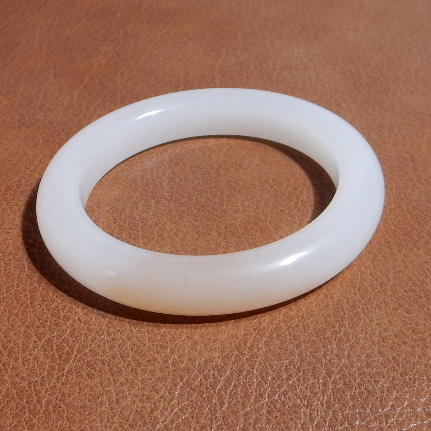 玉禧珠宝天然和田玉青海料白玉带一口藕粉胖圆条53.5MM正品玉镯Q