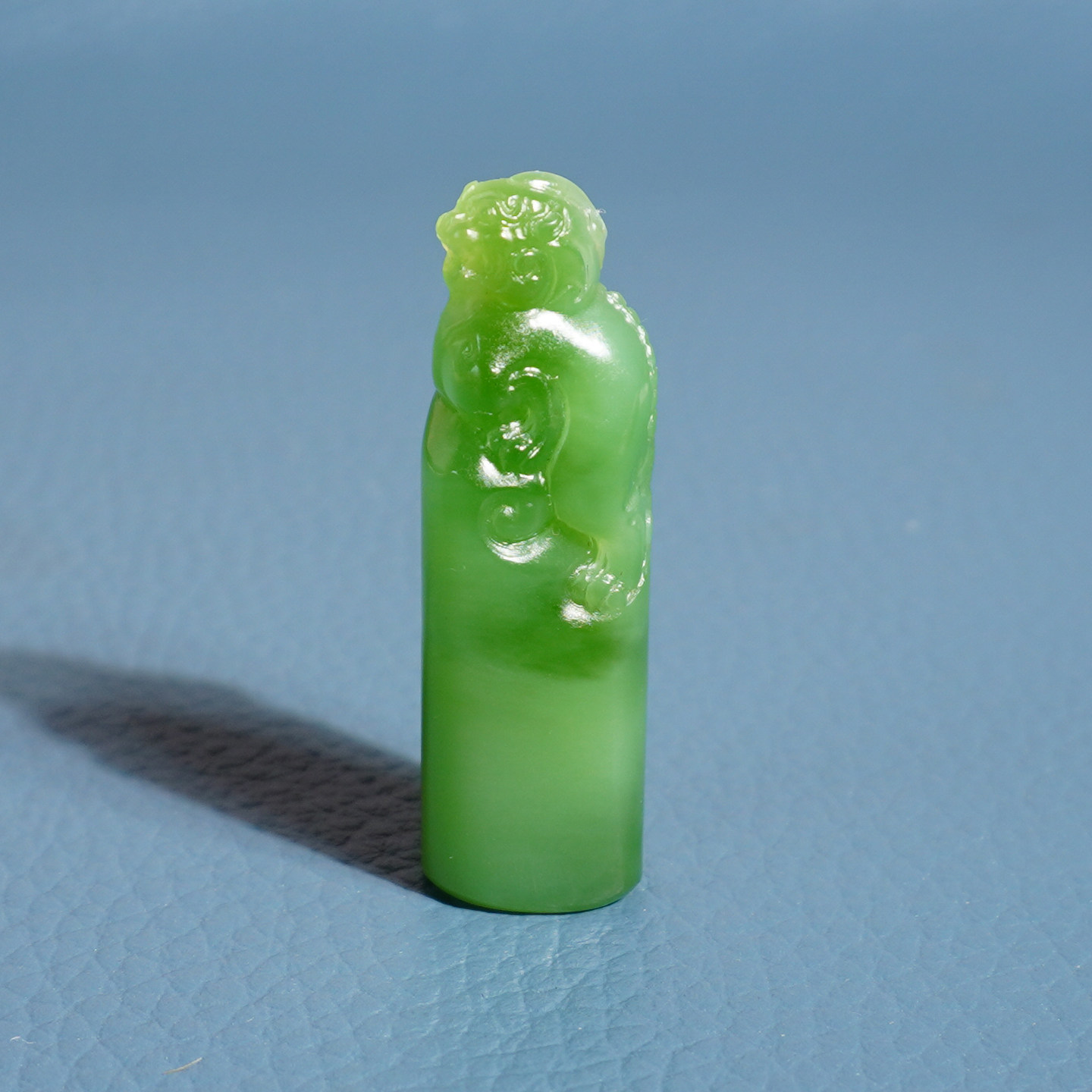 玉禧珠宝特惠俄料和田玉细腻正阳绿碧玉通体猫眼貔貅小印章吊坠A1