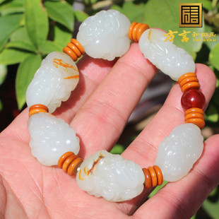珍藏罕见和田玉新疆玉龙河红皮白玉籽料三面十八罗汉手串A1
