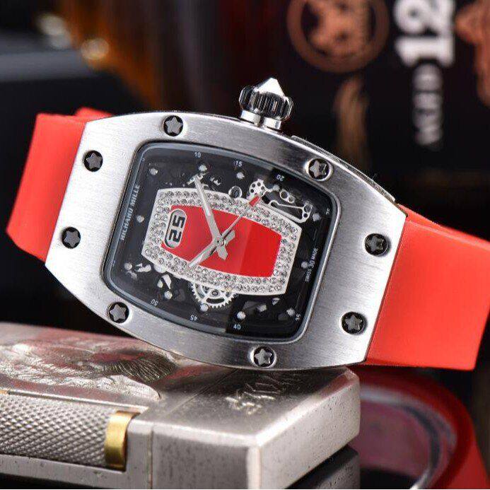 外贸热销红唇酒桶型时尚女款手表防水微光夜光优雅精致玫瑰金