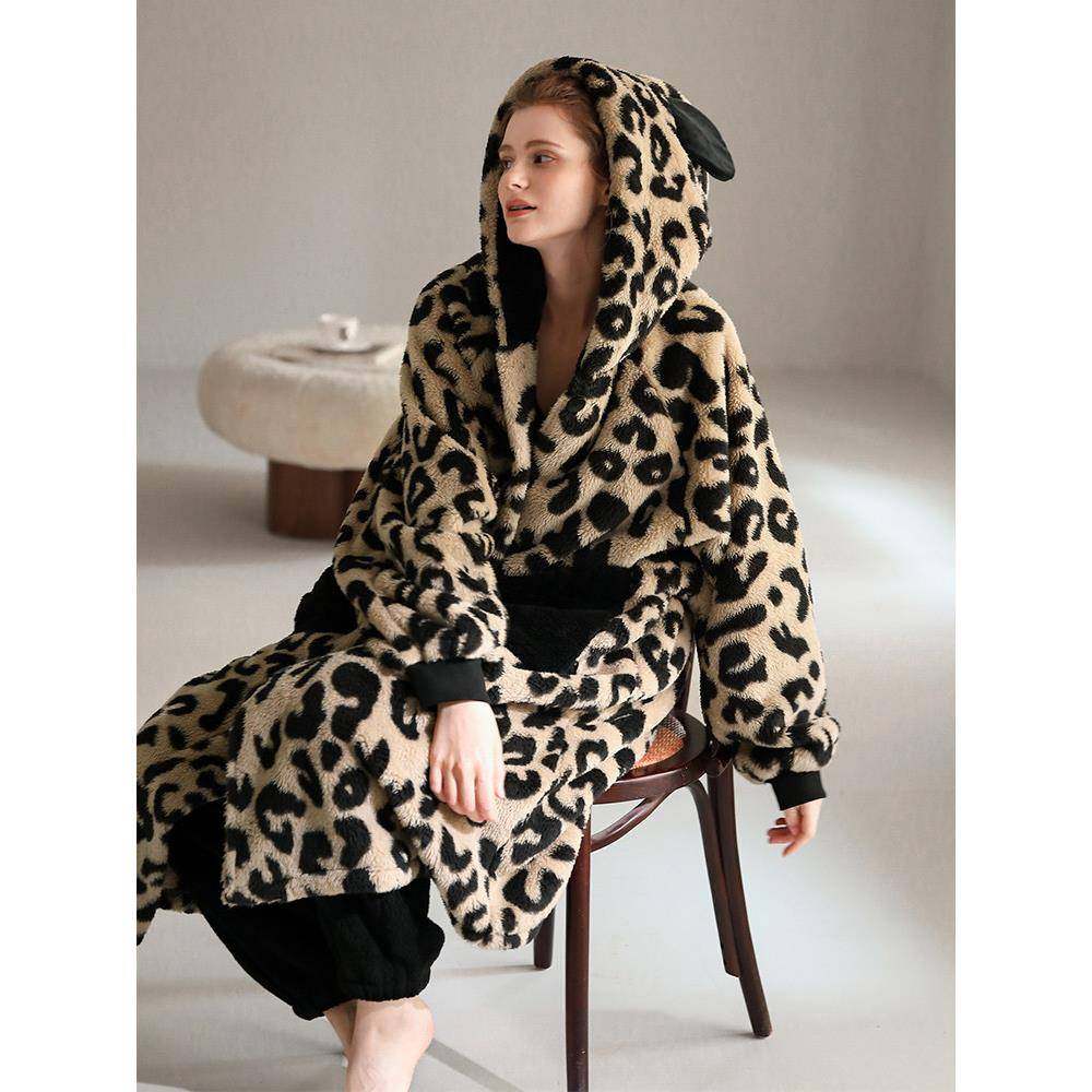 珊瑚绒睡衣女秋冬季时尚豹纹连帽中长款睡袍加厚法兰绒家居服套装