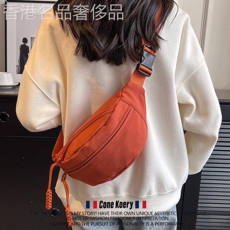 香港帆布小包包女2026新款百搭胸包大容量设计感学生小跨包腰包