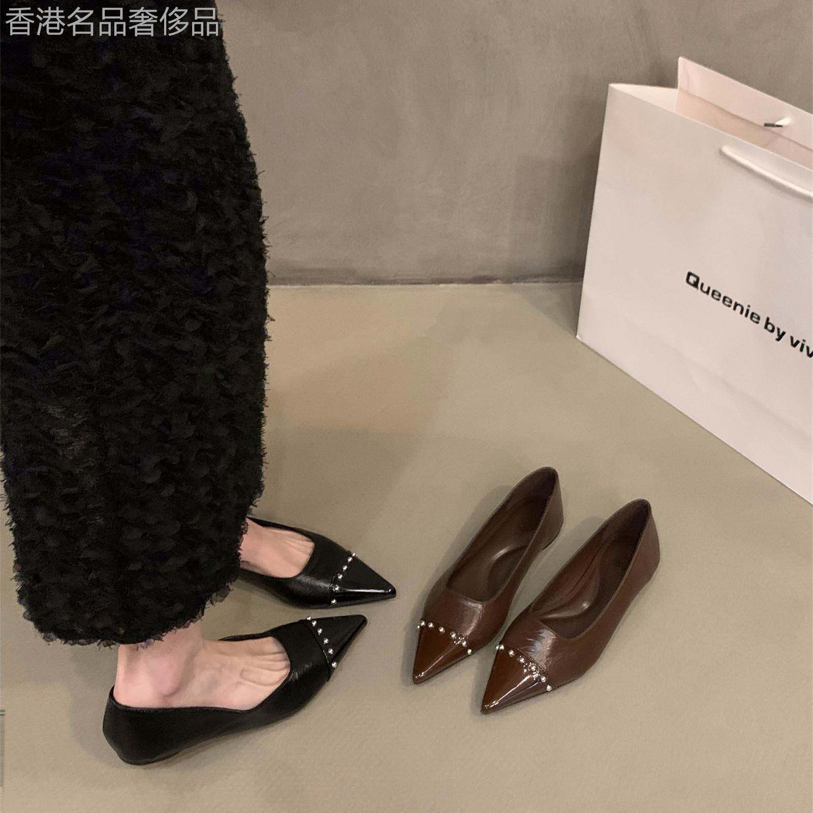 香港法式平底尖头包鞋女鞋子2026新款夏季复古气质黑色软底通勤鞋