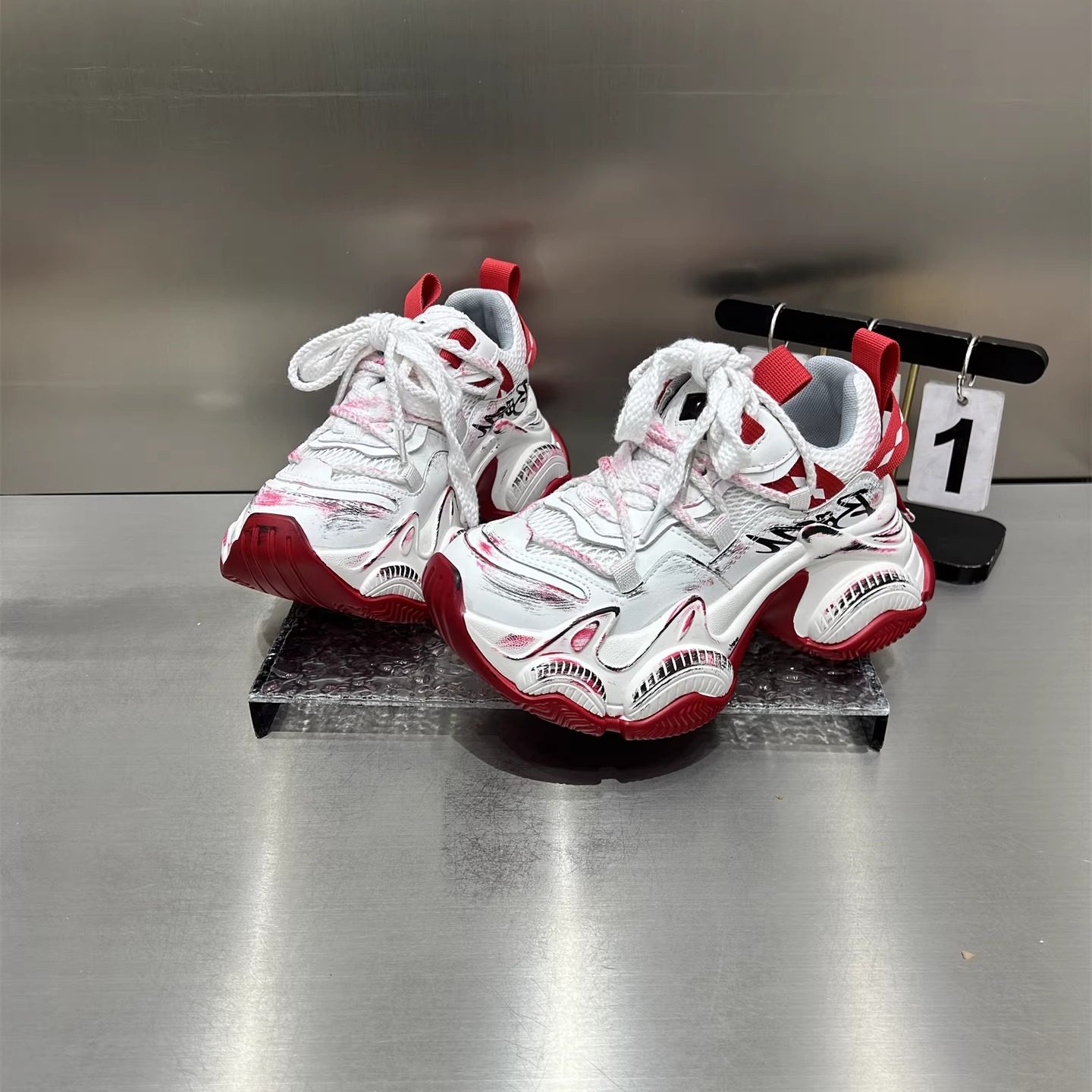 老爹鞋女擦色做旧运动鞋2026新款春季网面透气增高显脚小厚底鞋潮