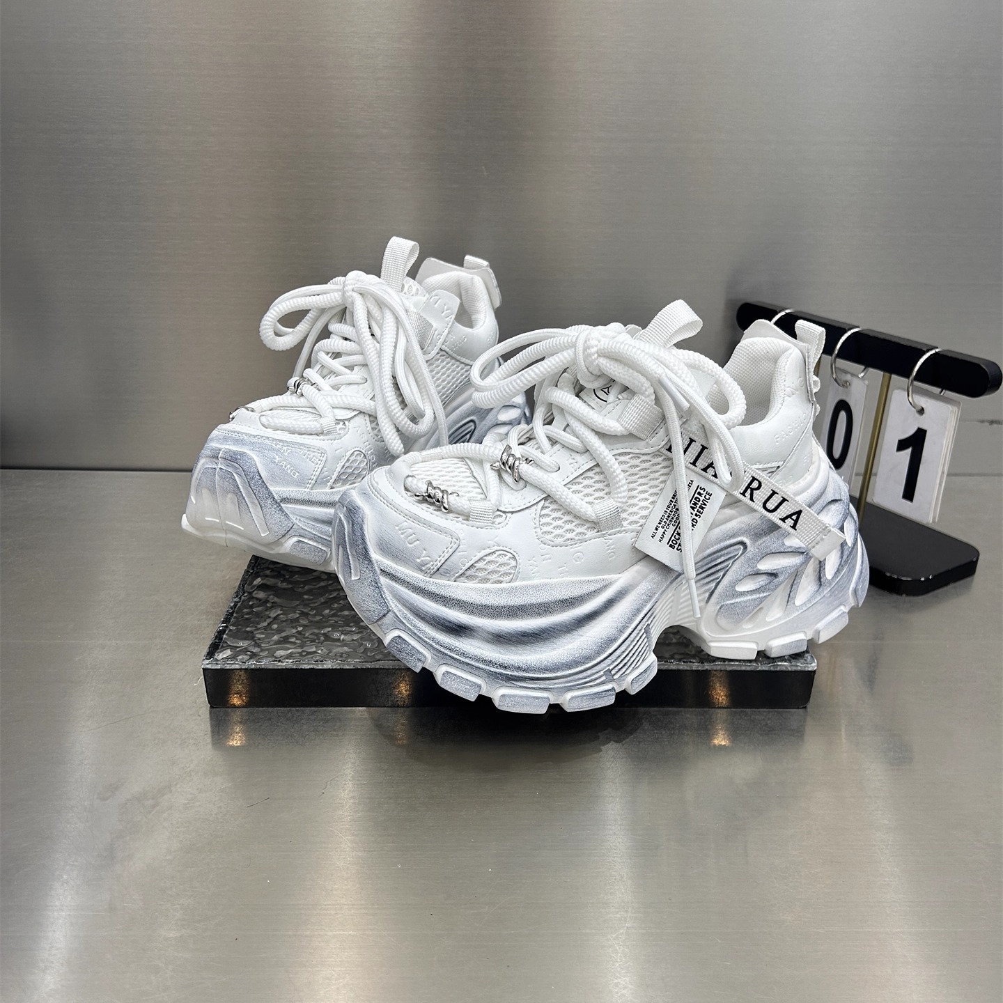 欧货网面老爹鞋2025新款运动鞋女