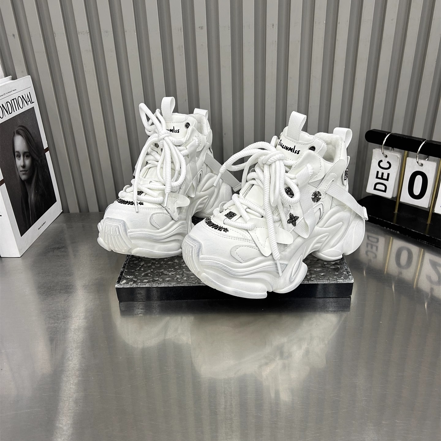 欧货重工做旧老爹鞋2025新款