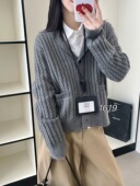 女秋冬 YOYO 复古麻花肌理针织开衫 V领单排扣口袋宽松毛衣外搭