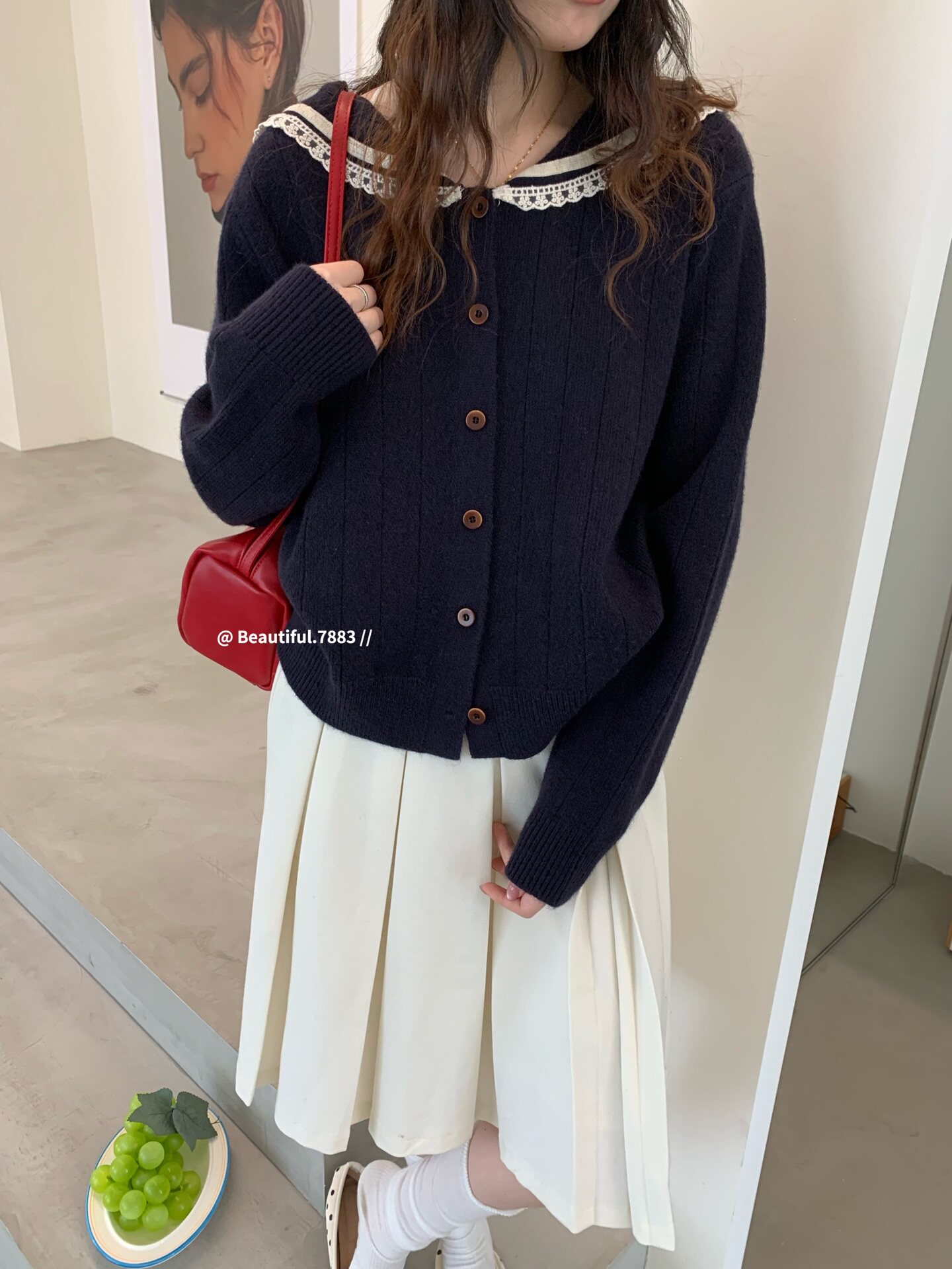 2026早秋韩系蕾丝娃娃领针织开衫女温柔风竖坑条宽松短款毛衣外套