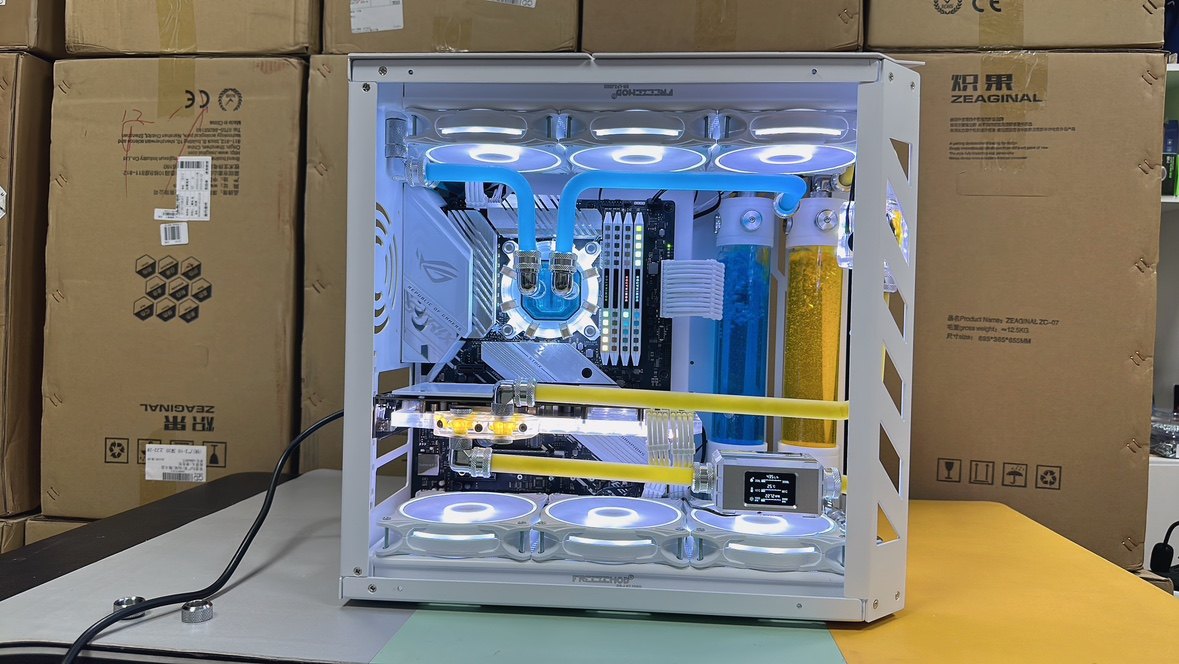 炽果15分体式水冷机箱方案 首发
