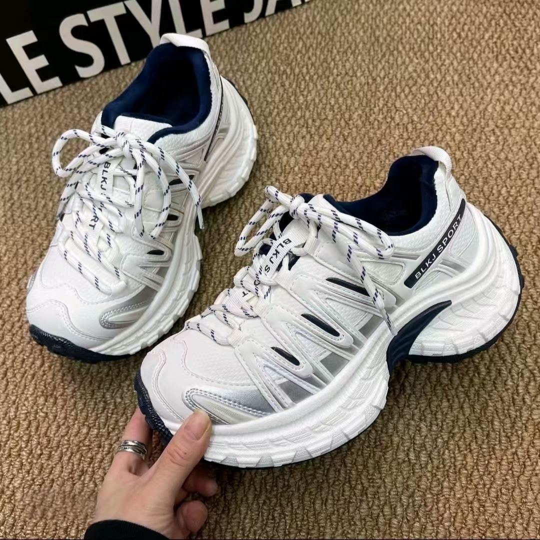 芭慕秀2025冬季新款时尚老爹鞋百搭休闲鞋厚底增高加棉防滑显脚小