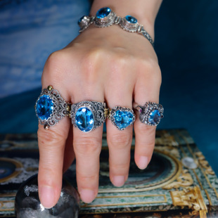 尼泊尔手工蓝托帕石戒指S925纯银镶嵌复古宫廷风高级宝石女戒