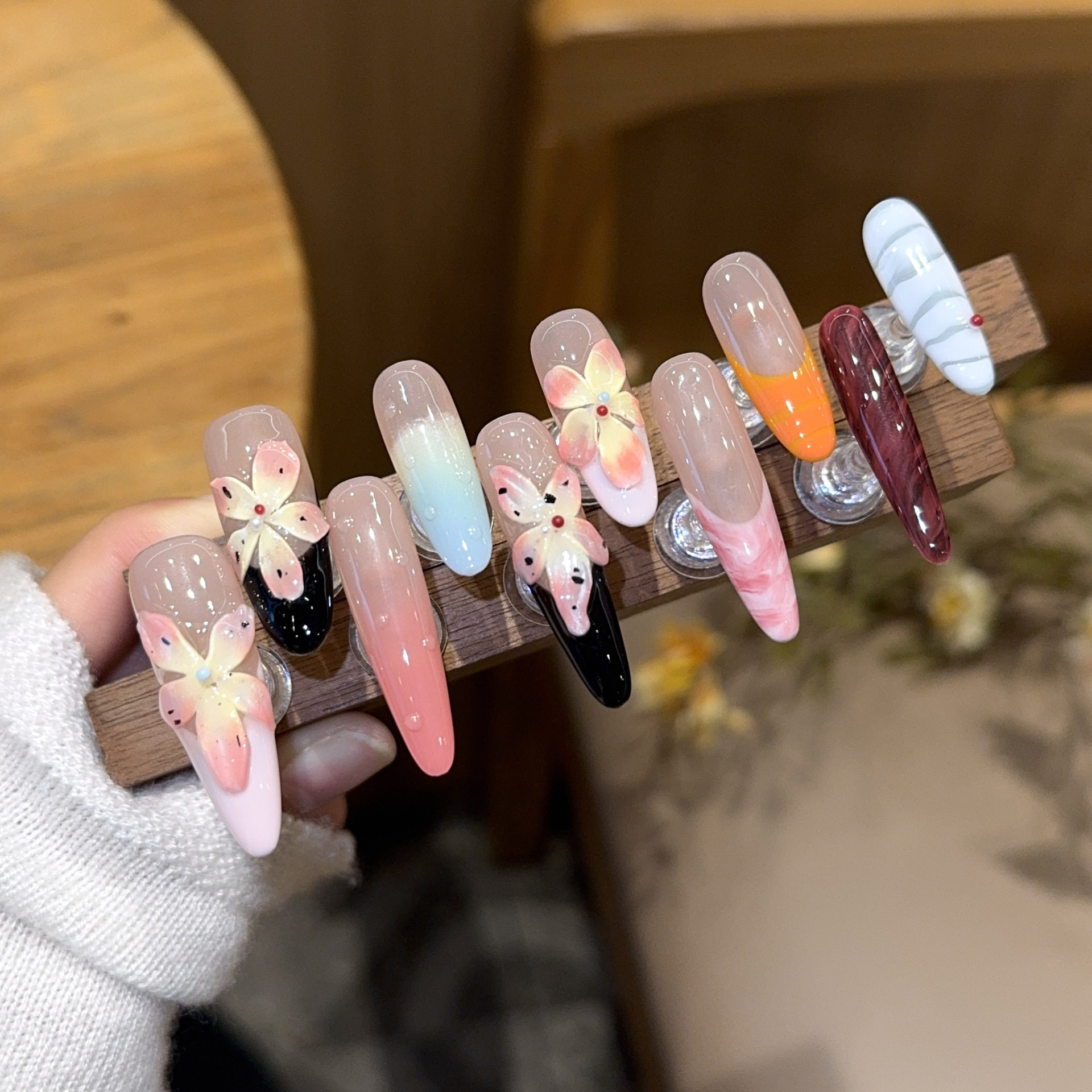 千繁【花生漫野】重工雕花法式显白纯手工穿戴甲美甲贴片假指甲片