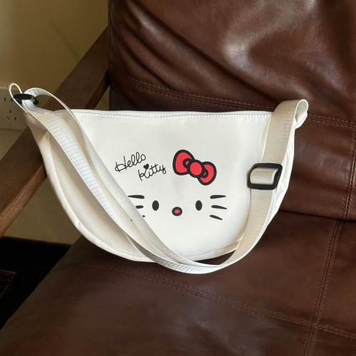 牛津纺女HelloKitty休闲饺子包