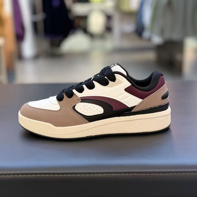 安踏2025冬季4克拉丨低帮板鞋男子低帮休闲鞋经典运动鞋112548075