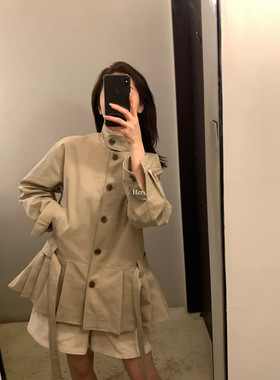 一勺甜Hers英伦感百褶下摆卡其色立领风衣外套女秋冬新款92286