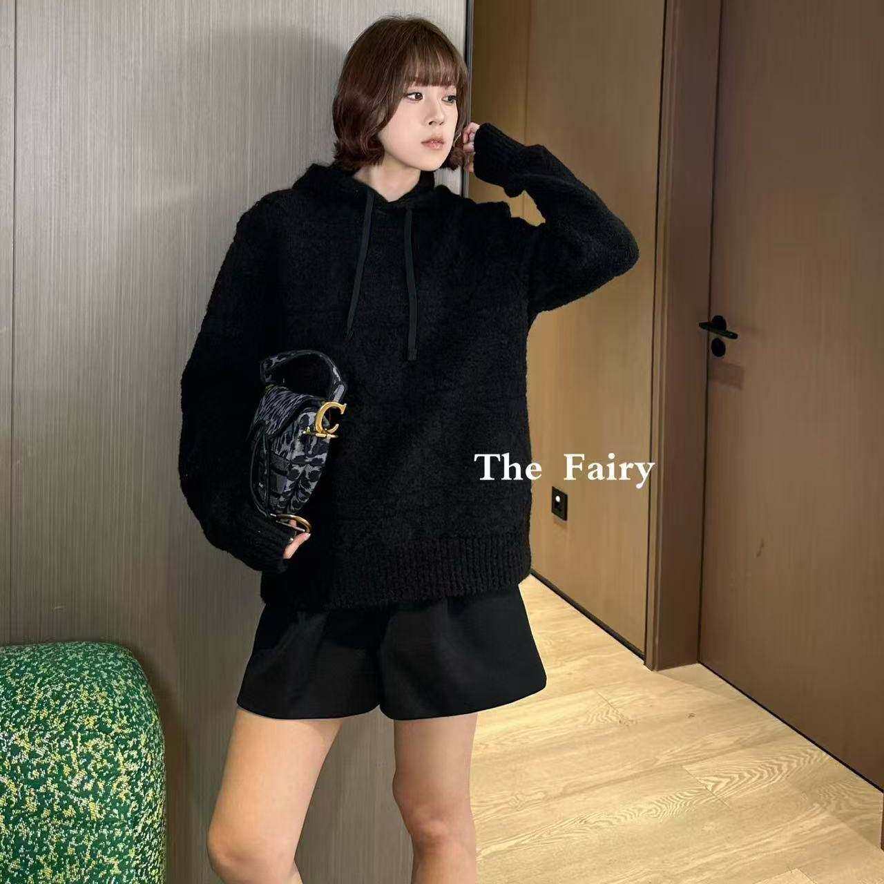 好漂亮腾格纹连帽羊毛针织套头衫女2025年冬季新款毛衣宽松时尚潮