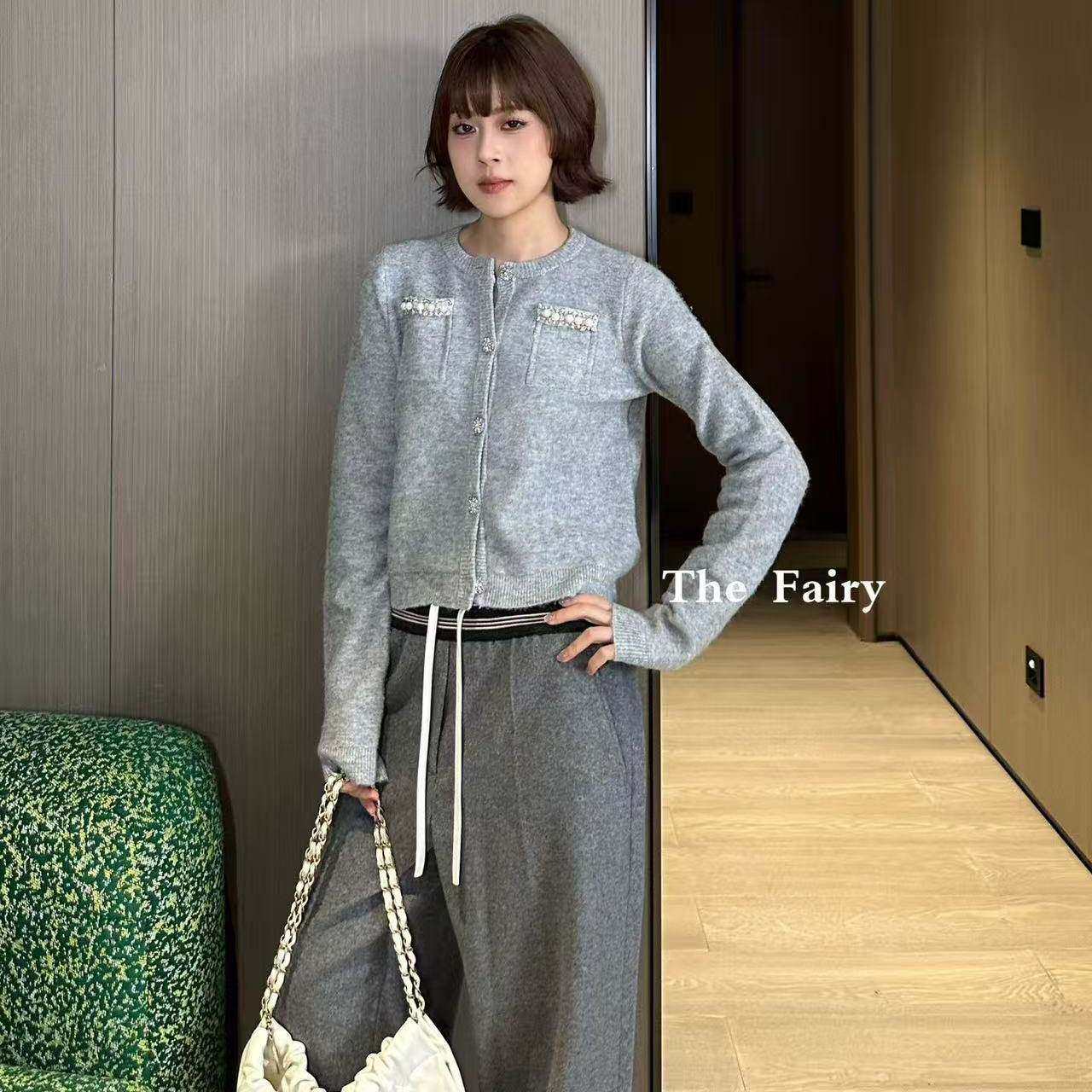 好漂亮重工珍珠烫钻开衫外套女2025年冬季新款毛衣时尚显瘦时尚潮