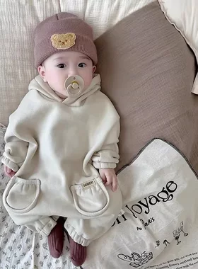 婴儿连体衣春秋韩版外出服网红洋气0-1岁宝宝衣服连帽外套大卫衣3