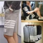 Tb quần bốn sọc mùa hè quần năm điểm quần cotton sinh viên thể thao giản dị quần short nam và nữ thời trang đường phố - Quần short quần kaki túi hộp