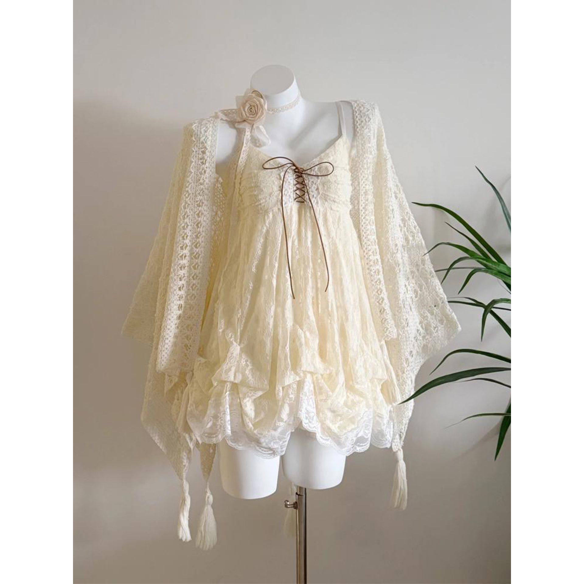 POSHOP 春日告白 春秋度假早秋蕾丝花苞连衣裙显瘦夏季披肩两件套