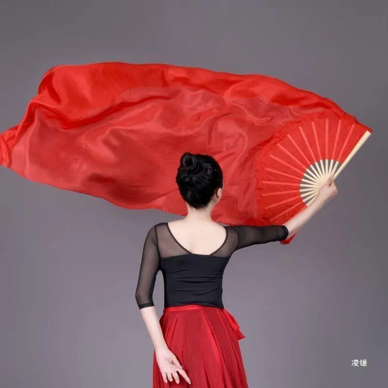 工厂舞蹈扇子大红色跳舞广场舞
