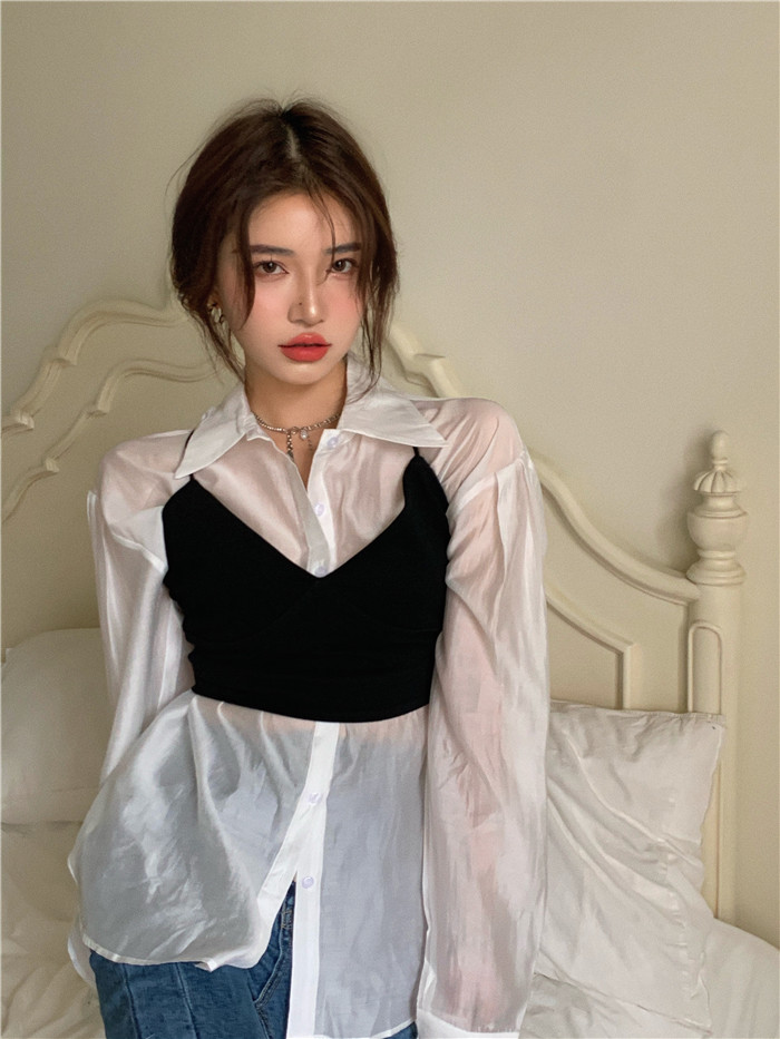 Real price Hong Kong style fashionable bubble sleeve long sleeve white shirt + open back cross bandage short hot girl suspender