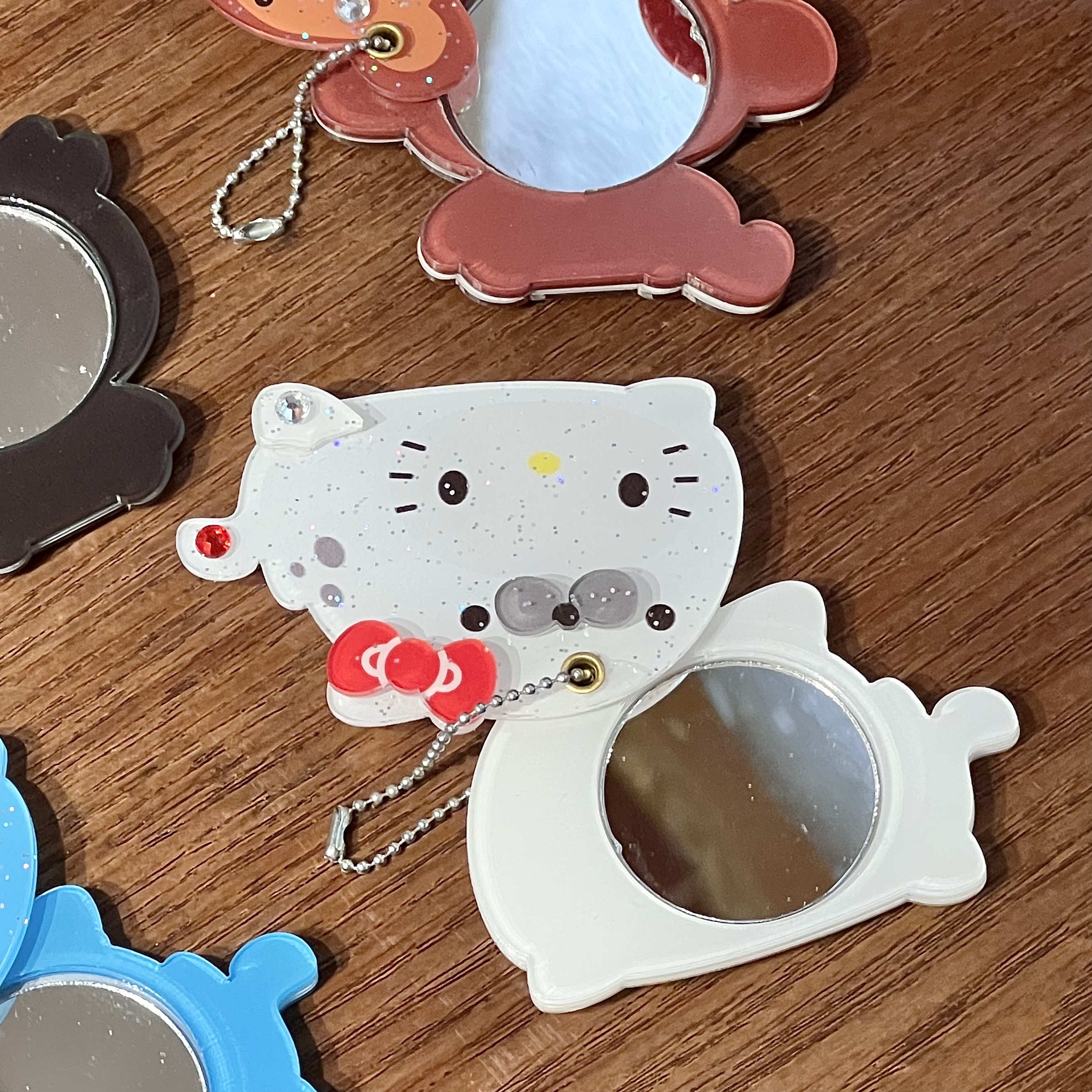可爱hellokitty小镜子