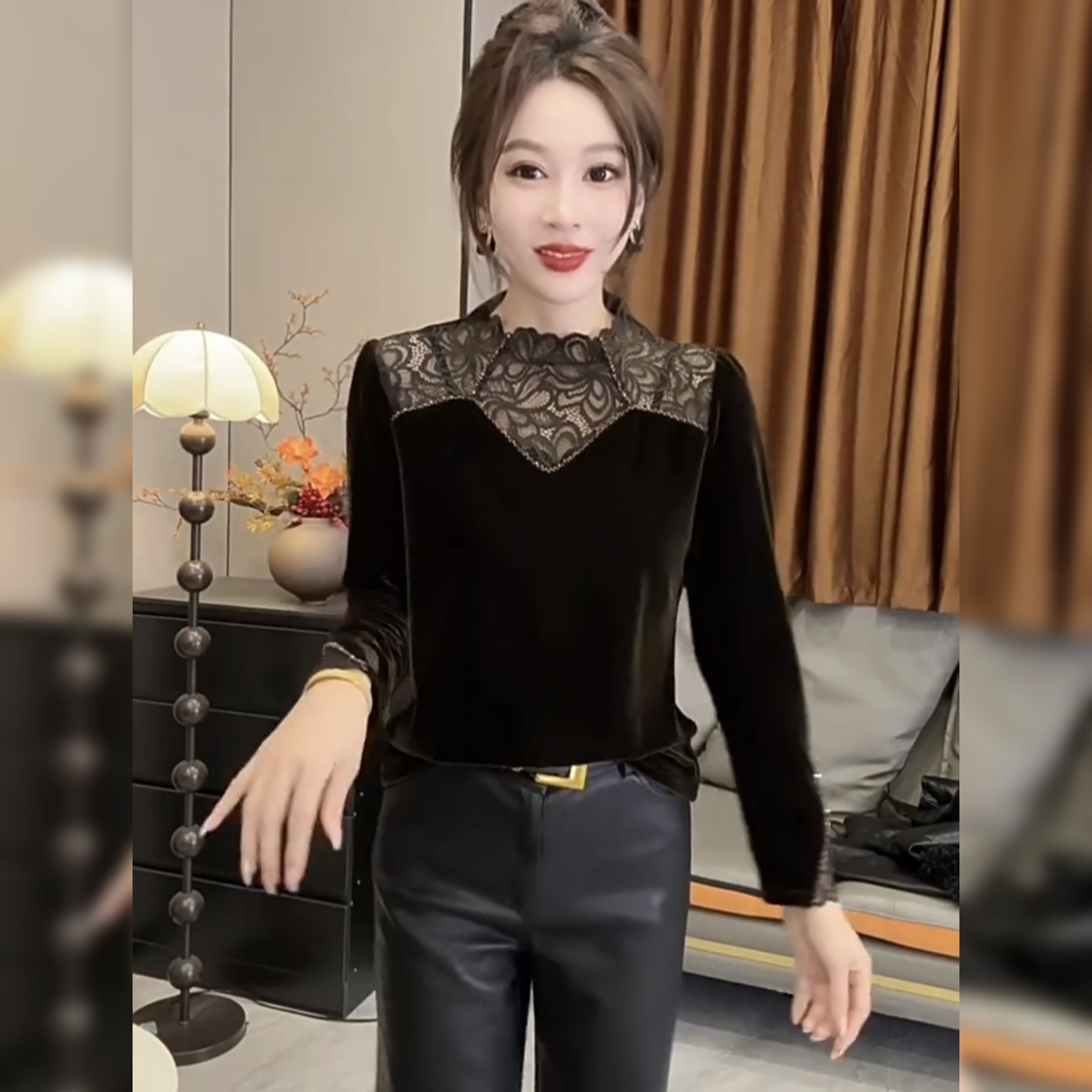 高端百搭时尚洋气蕾丝镂空拼接丝绒长袖衬衫女修身显瘦黑色上衣