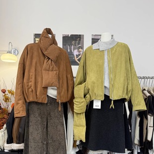 韩系简约设计感鹿皮绒短款羽绒服带围脖冬季保暖圆领外套女面包服